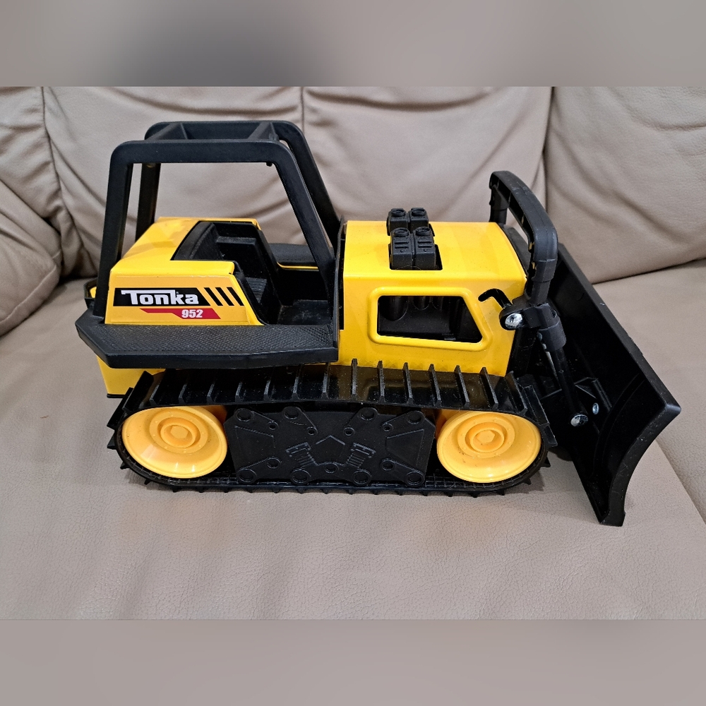 TONKA TRUCK 75th Anniversary Bulldozer